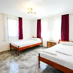 Misli - Red/ Βίλα Dalyan