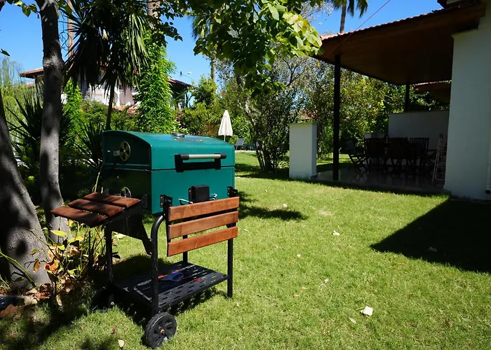 Βίλα Misli - Red/ *